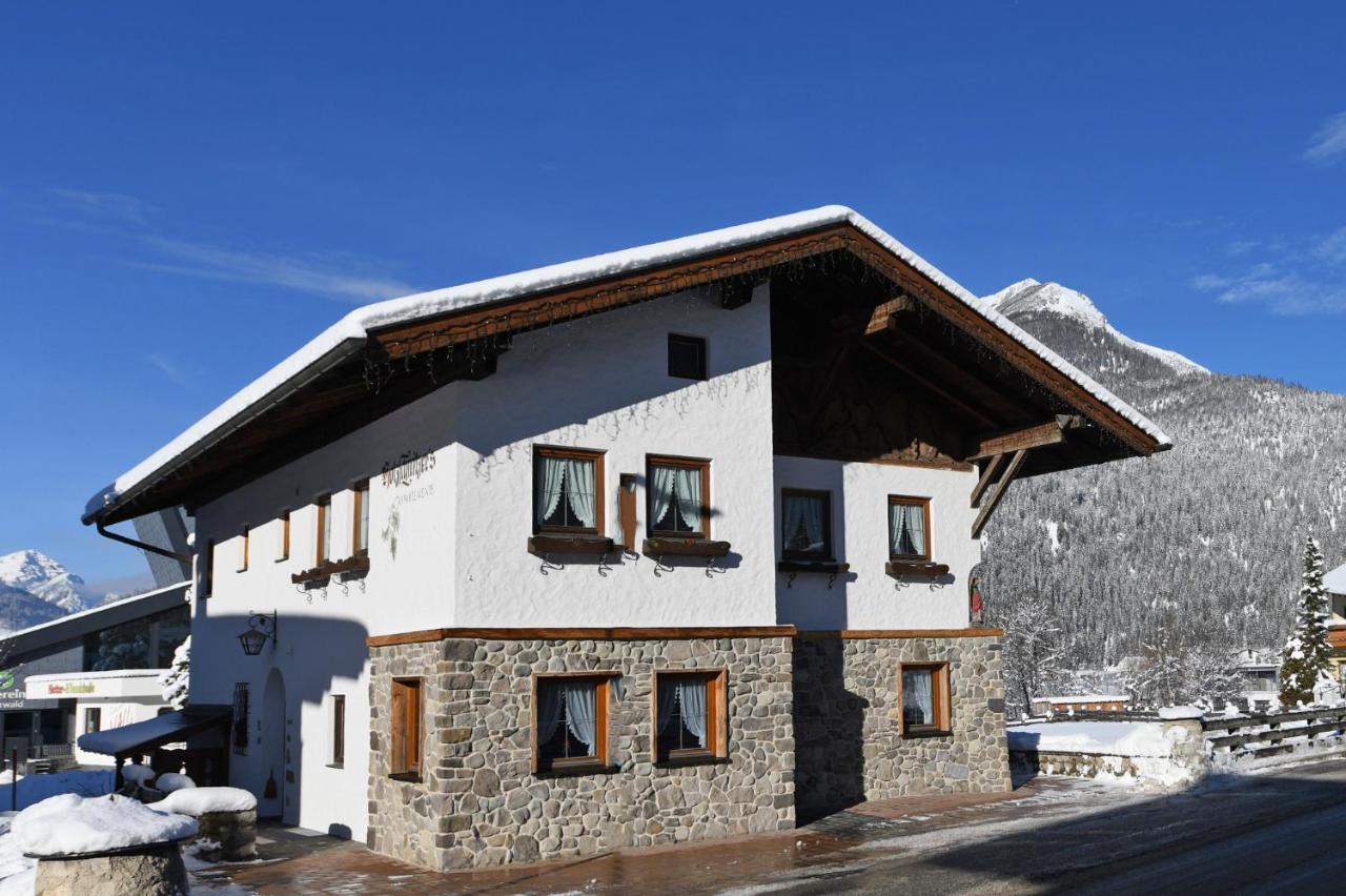 Holzschnitzers Appartements Ehrwald Exterior photo