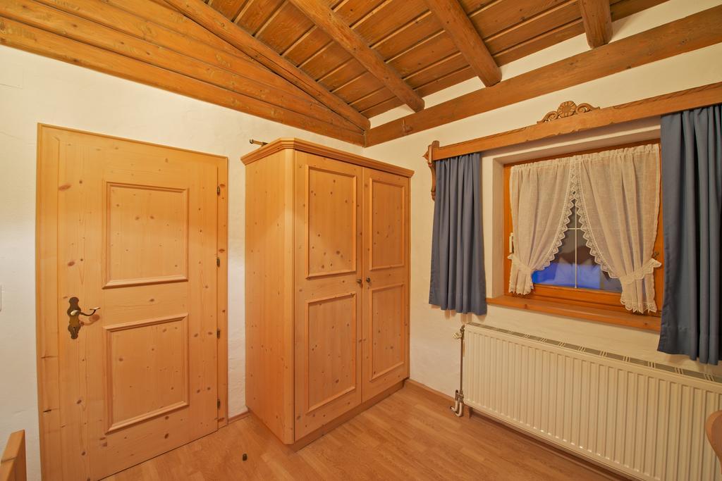 Holzschnitzers Appartements Ehrwald Exterior photo